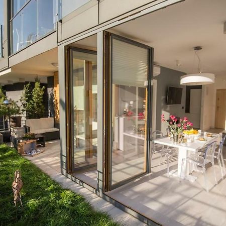 Garden Apartment Cracow- Shopping Mall 1Min, Underground Parking, Family Friendly, City Center Krasków Dış mekan fotoğraf