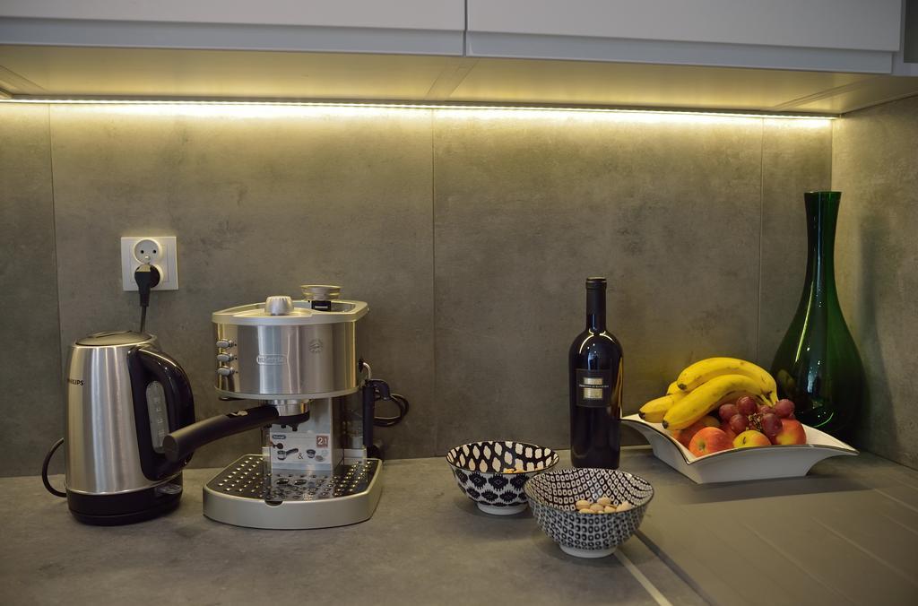 Garden Apartment Cracow- Shopping Mall 1Min, Underground Parking, Family Friendly, City Center Krasków Dış mekan fotoğraf